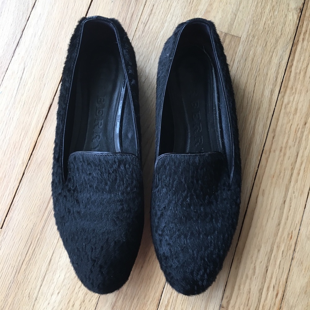 Burberry Sz 7 Textured Calf Hair Suede Loafers